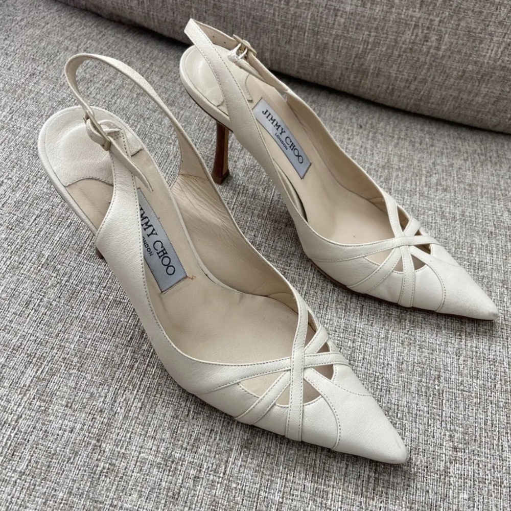 JIMMY CHOO Grainy Goat Leather Ecru Heels EU 38 US 7 Slingback Pointed Toe Ivory